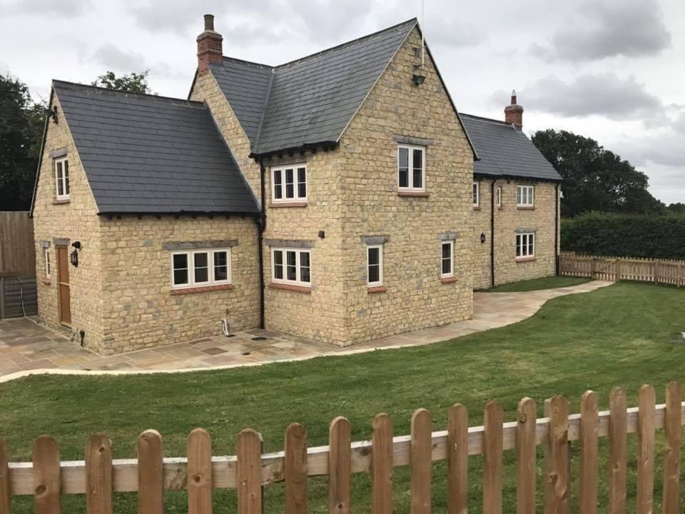 Apartament Denbrae Brackley  Zewnętrze zdjęcie